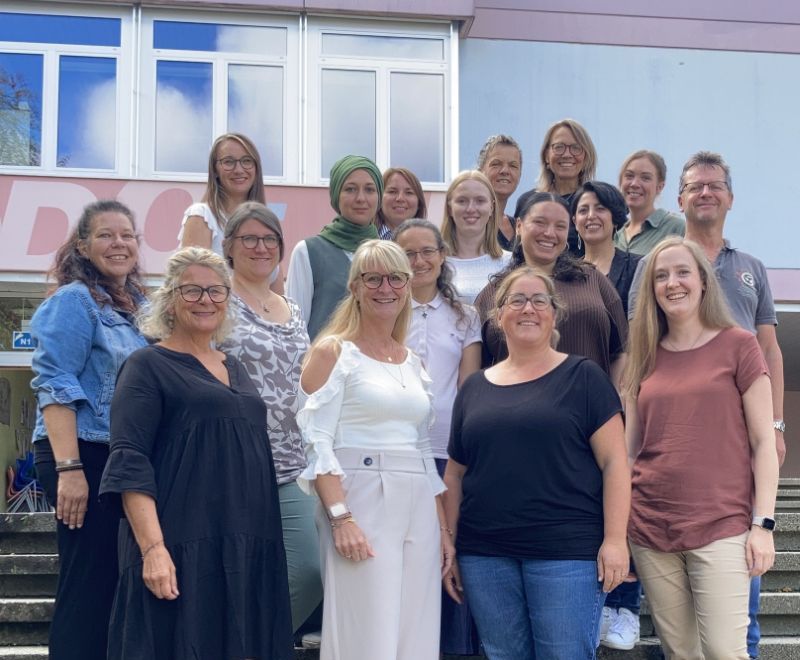 24-09%20Lehrerfoto3.jpg